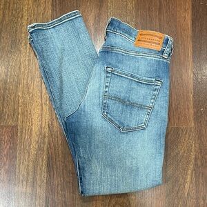 Lucky 410 Athletic Straight Jeans